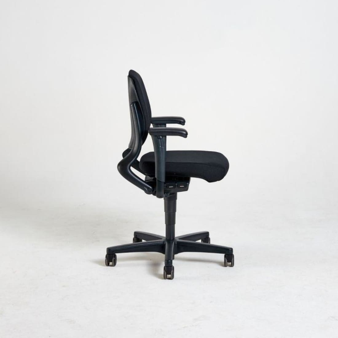 Bureaustoel Refurbished Ergonomisch Design Ahrend 230 "Lage Rug"