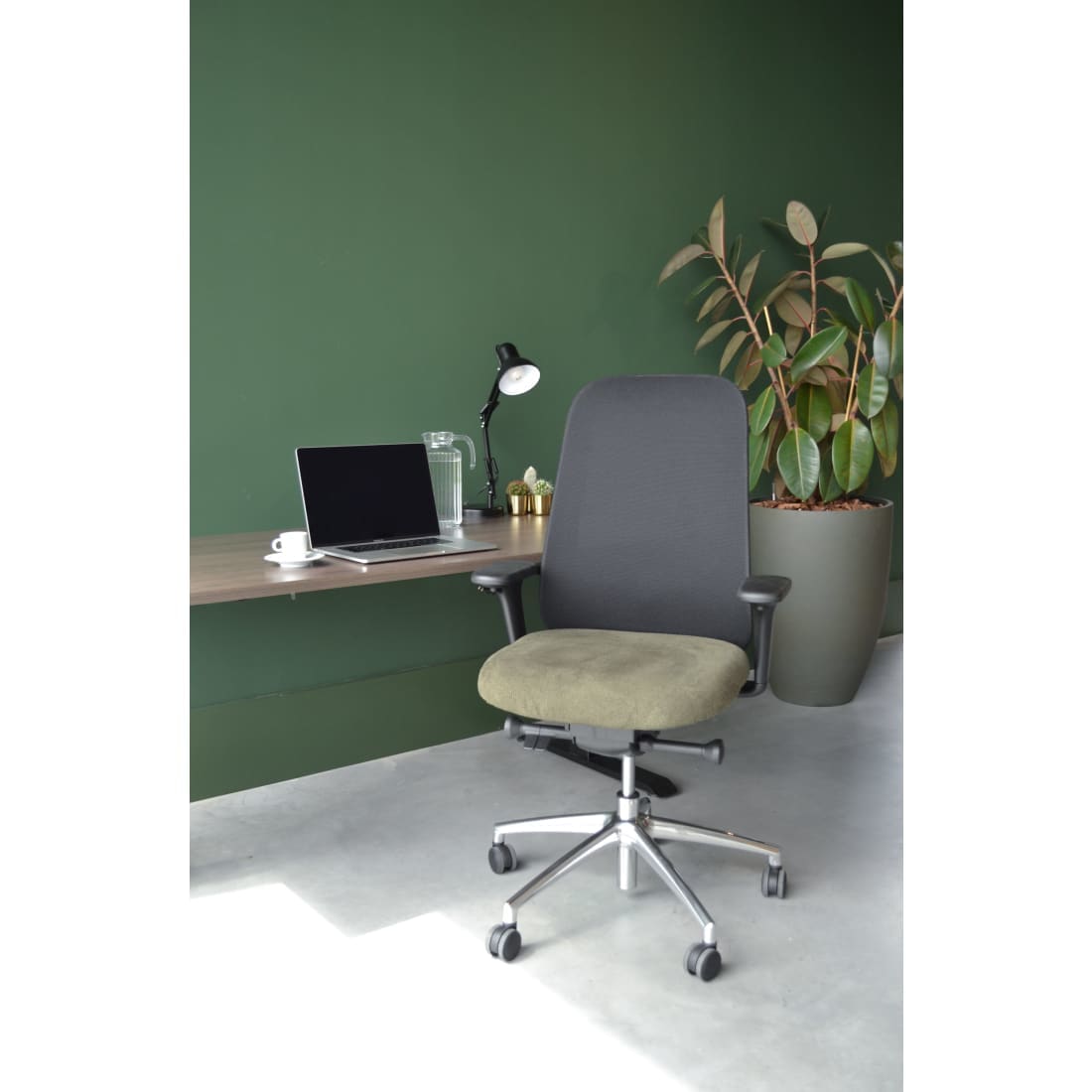 Bureaustoel Nora Mesh Groen Black Edition - Ergonomisch Design Nen1335